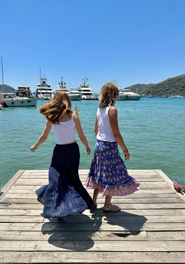 Poppit sparkle skirt in navy